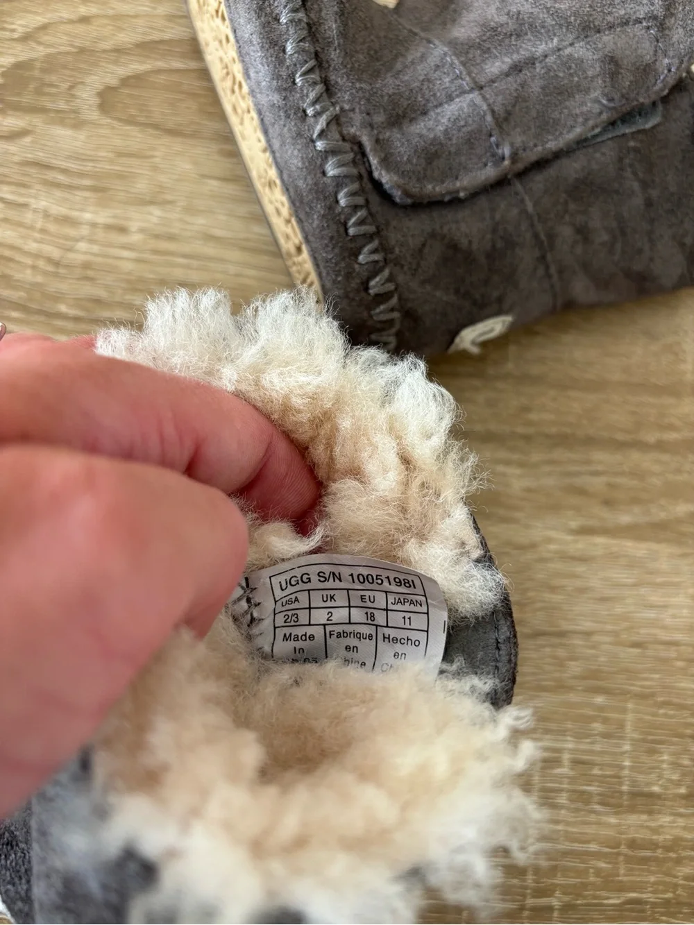 UGG Caden baby boots size 2/3